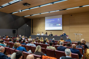 Società e tecnologia - Che cosa ne pensano i giovani 31 maggio Villa Seccamani Leno Brescia