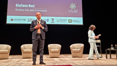 Evento al Teatro Grande di Brescia "L'orizzonte di sostenibilità della Lombardia orientale" del 21 maggio 2025. Giuliano Noci